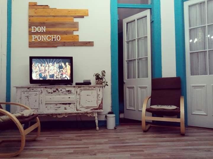 Hostel Don Poncho Valparaiso Exterior photo